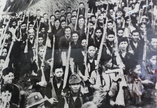 Chùm ảnh: Tổng khởi nghĩa thắng lợi, nước Việt Nam Dân chủ cộng hòa ra đời - Ảnh 10